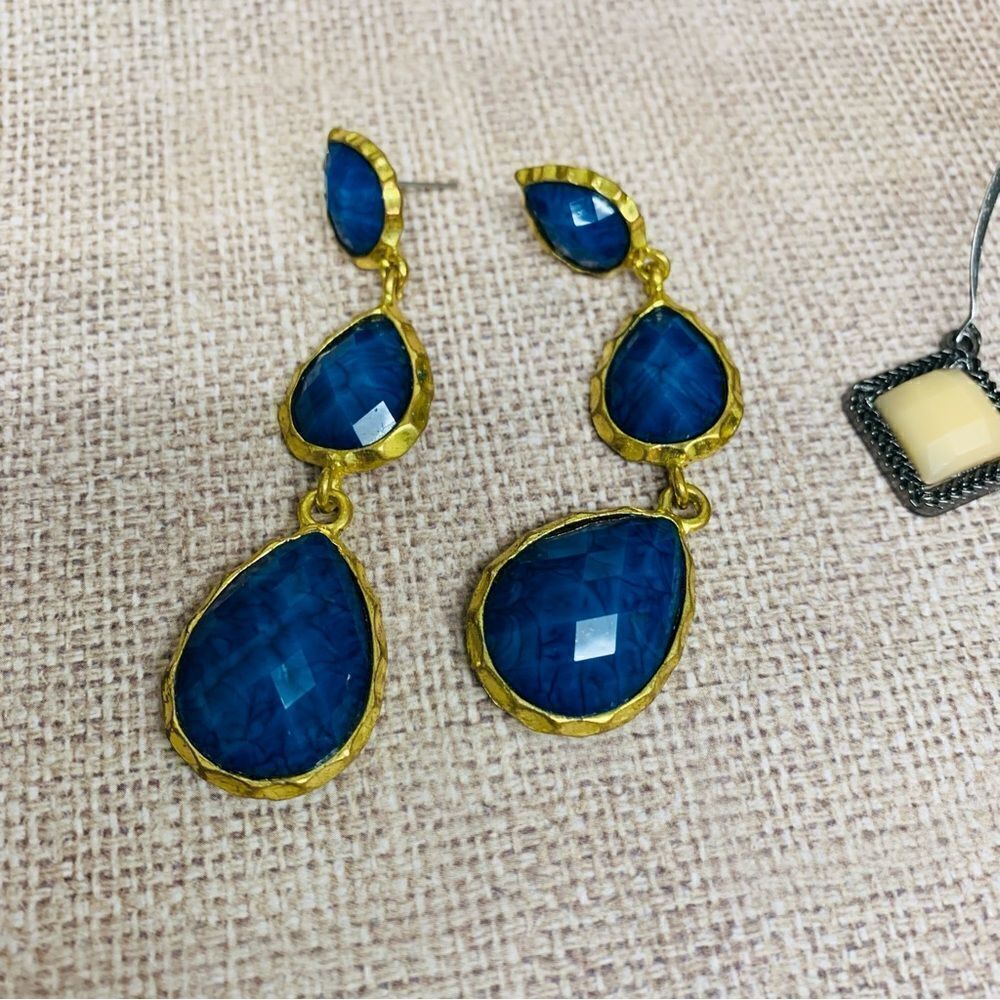 Earring Bundle - Picture 3 of 4